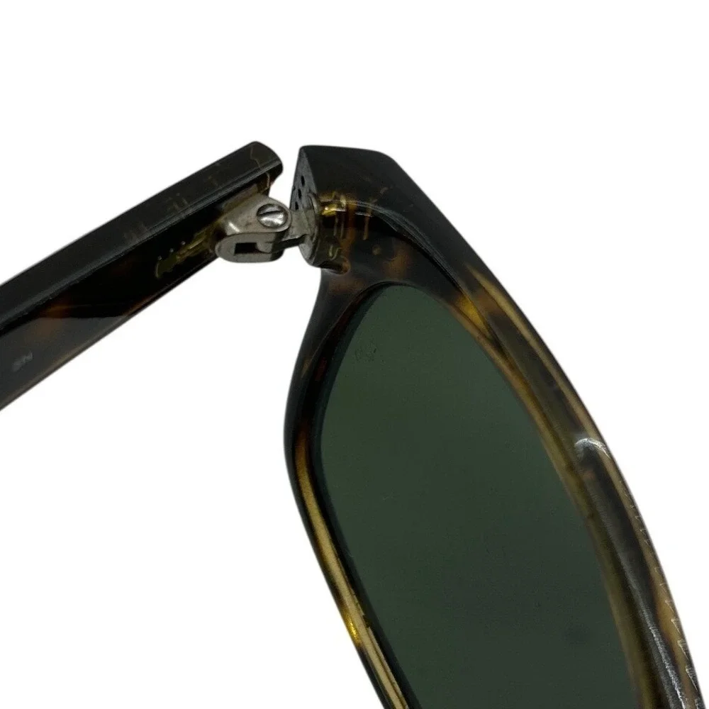 Ray-Ban New Wayfarer RB 2132 902 Tortoise Green G-15 Sunglasses 52mm‎ Italy